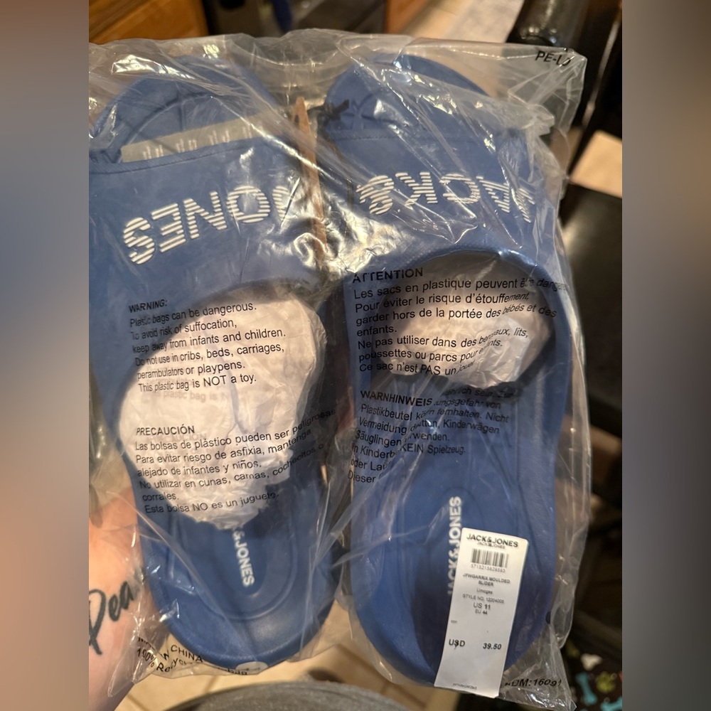 Jack & Jones size 11 slides. Brand new